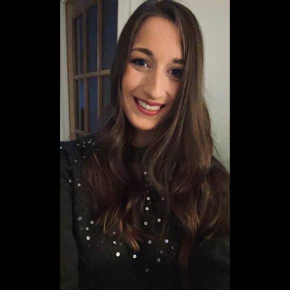 Meet your Posher, Roxanne - Picture 1 of 1